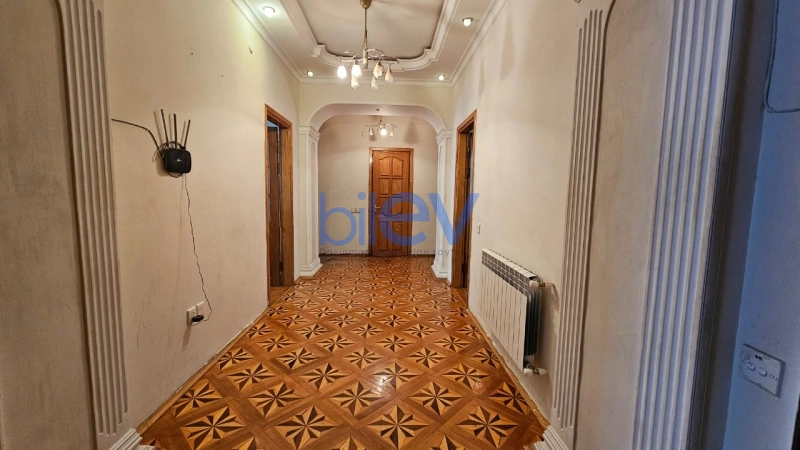 Aylıq Kirayə 4 otaqlı Yeni Tikili bina evi  178m², Bakı