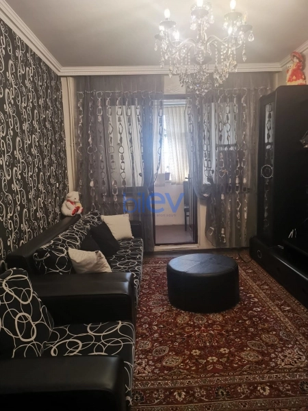 Aylıq Kirayə 2 otaqlı Köhnə Tikili bina evi  50m², Bakı