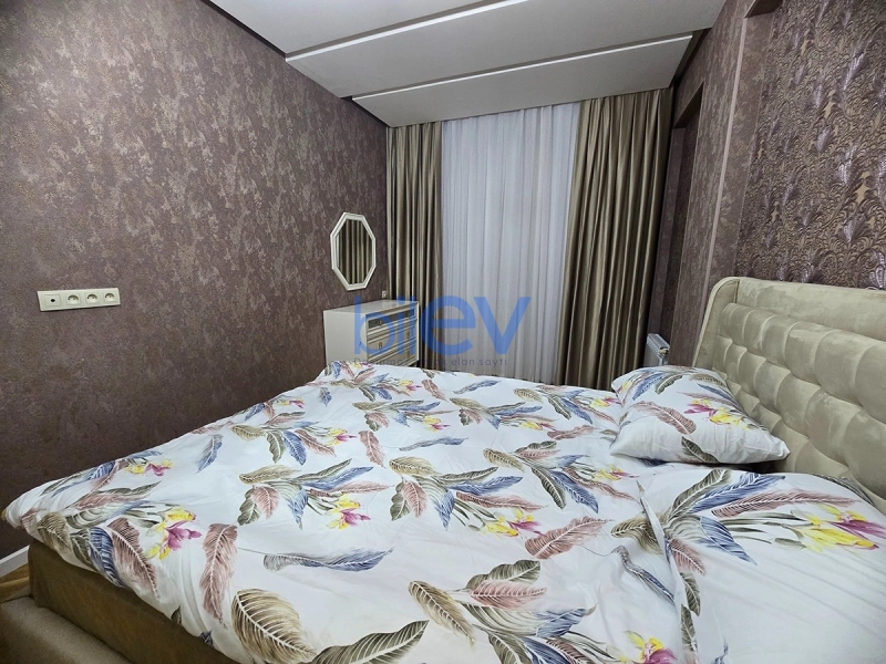 Aylıq Kirayə 3 otaqlı Yeni Tikili bina evi  105m², Bakı