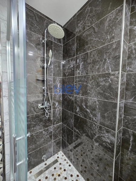 Aylıq Kirayə 3 otaqlı Yeni Tikili bina evi  105m², Bakı