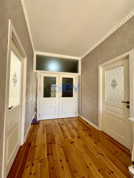 Satış 7 otaqlı Həyət evi  370m², Xırdalan