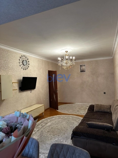Satış 3 otaqlı Köhnə Tikili bina evi  100m², Bakı