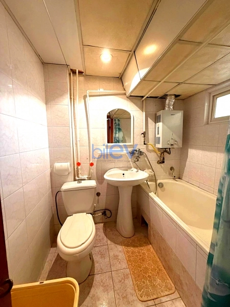 Satış 2 otaqlı Köhnə Tikili bina evi  55m², Bakı