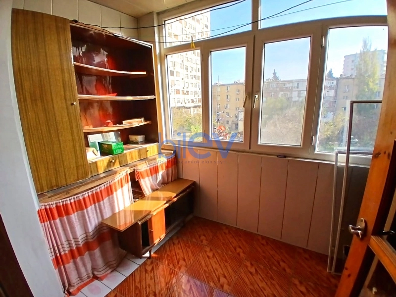 Satış 2 otaqlı Köhnə Tikili bina evi  55m², Bakı
