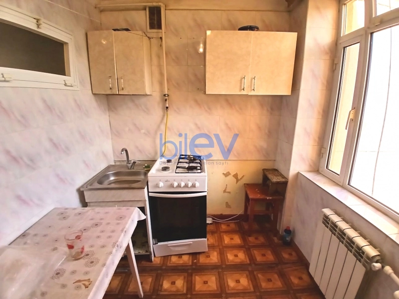Satış 2 otaqlı Köhnə Tikili bina evi  55m², Bakı