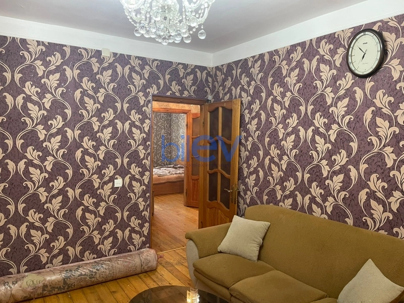 Aylıq Kirayə 2 otaqlı Köhnə Tikili bina evi  65m², Bakı