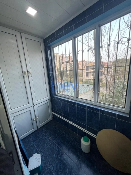 Aylıq Kirayə 2 otaqlı Köhnə Tikili bina evi  65m², Bakı