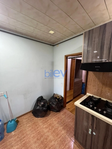Aylıq Kirayə 2 otaqlı Köhnə Tikili bina evi  65m², Bakı