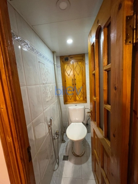 Aylıq Kirayə 3 otaqlı Köhnə Tikili bina evi  65m², Bakı