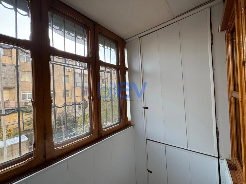 Aylıq Kirayə 3 otaqlı Köhnə Tikili bina evi  65m², Bakı