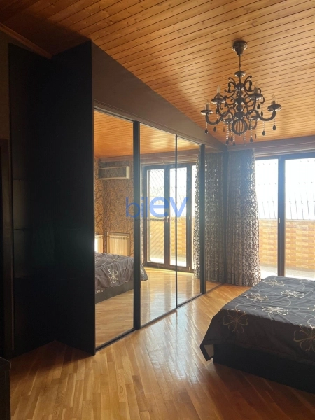 Aylıq Kirayə 4 otaqlı Yeni Tikili bina evi  189m², Bakı