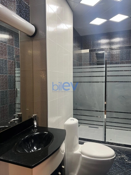 Aylıq Kirayə 4 otaqlı Yeni Tikili bina evi  189m², Bakı