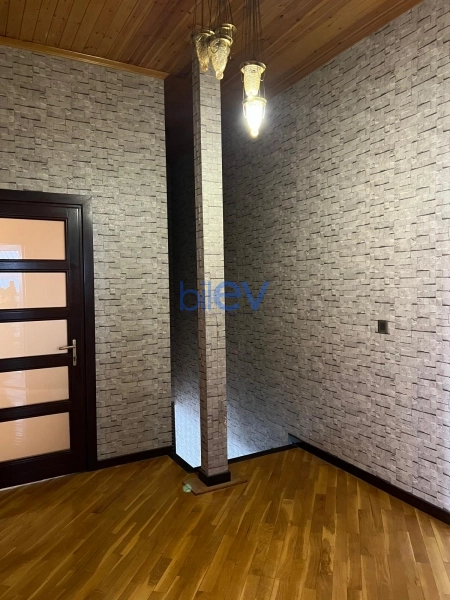 Aylıq Kirayə 4 otaqlı Yeni Tikili bina evi  189m², Bakı