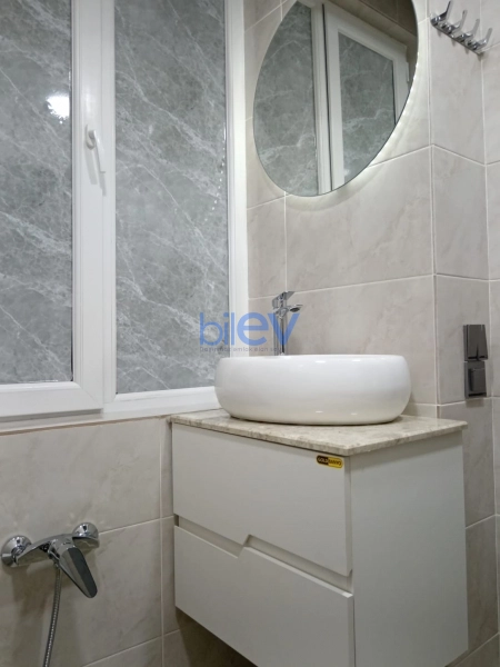 Aylıq Kirayə 1 otaqlı Köhnə Tikili bina evi  30m², Bakı