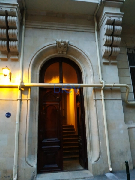 Aylıq Kirayə 1 otaqlı Köhnə Tikili bina evi  30m², Bakı