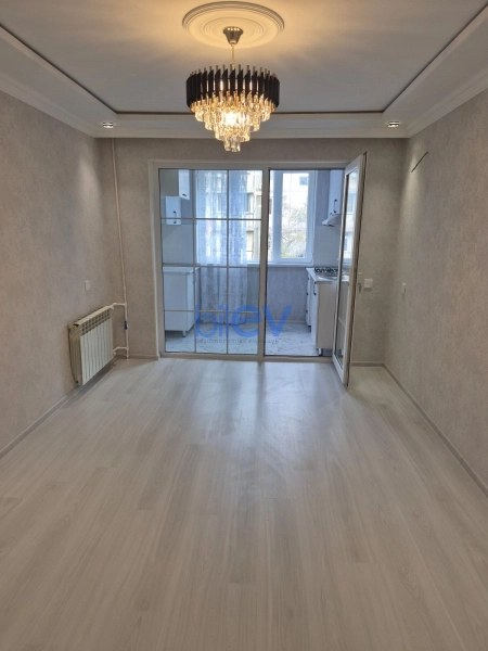 Satış 1 otaqlı Köhnə Tikili bina evi  30m², Bakı