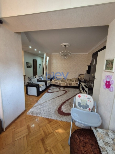 Satış 2 otaqlı Köhnə Tikili bina evi  53m², Bakı