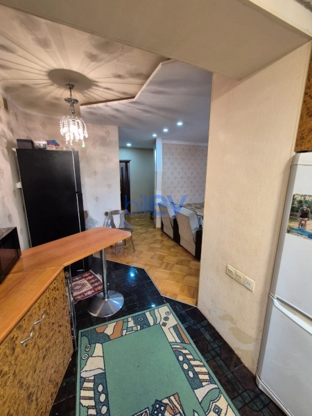 Satış 2 otaqlı Köhnə Tikili bina evi  53m², Bakı