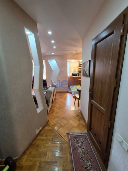 Satış 2 otaqlı Köhnə Tikili bina evi  53m², Bakı