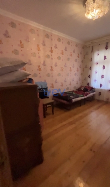 Satış 3 otaqlı Köhnə Tikili bina evi  74m², Bakı