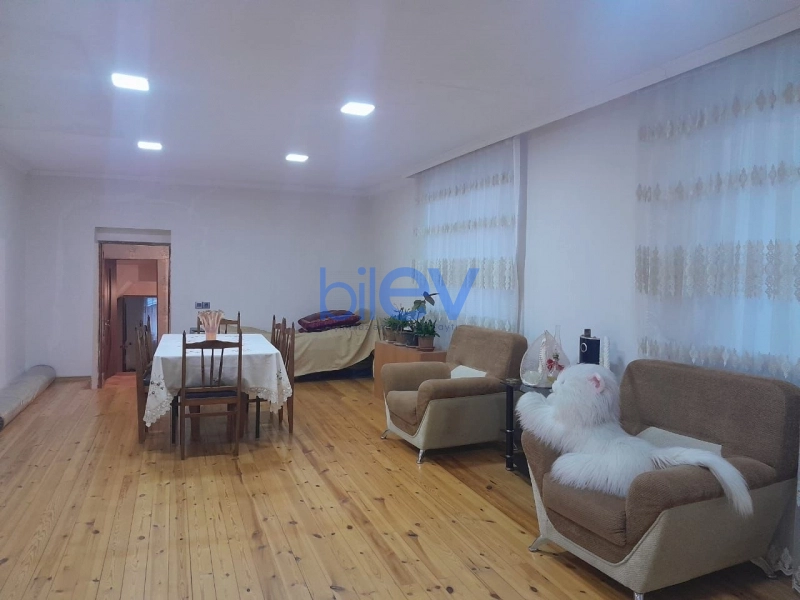 Aylıq Kirayə 3 otaqlı Həyət evi  90m², Bakı