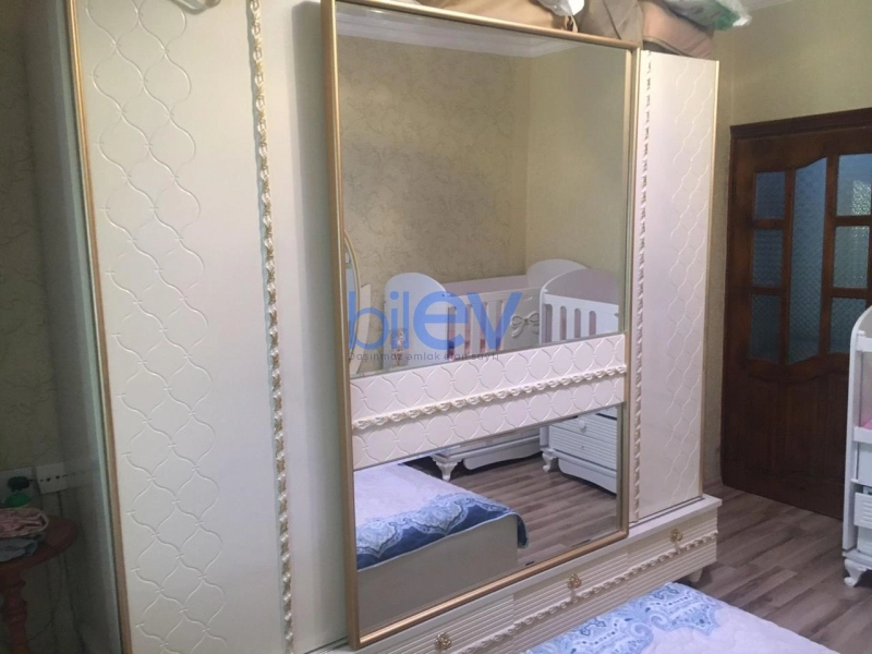 Aylıq Kirayə 2 otaqlı Köhnə Tikili bina evi  60m², Bakı
