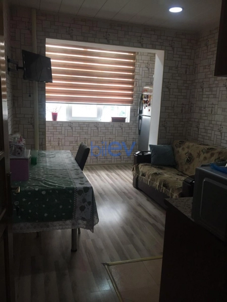 Aylıq Kirayə 2 otaqlı Köhnə Tikili bina evi  60m², Bakı