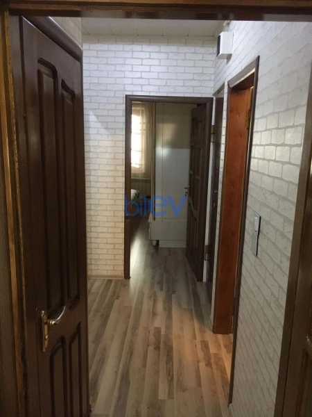 Aylıq Kirayə 2 otaqlı Köhnə Tikili bina evi  60m², Bakı