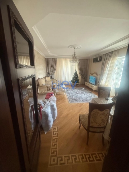 Aylıq Kirayə 3 otaqlı Yeni Tikili bina evi  130m², Bakı