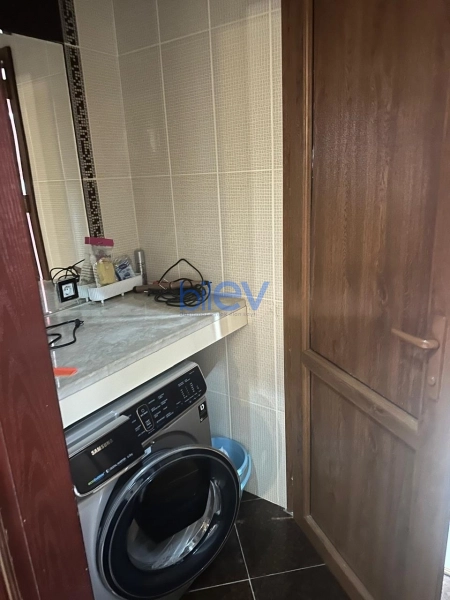 Aylıq Kirayə 3 otaqlı Yeni Tikili bina evi  134m², Bakı