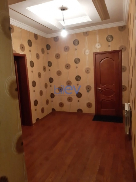 Aylıq Kirayə 2 otaqlı Yeni Tikili bina evi  78m², Bakı