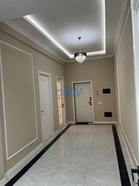 Aylıq Kirayə 2 otaqlı Köhnə Tikili bina evi  95m², Bakı