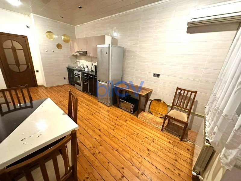 Aylıq Kirayə 2 otaqlı Yeni Tikili bina evi  95m², Bakı