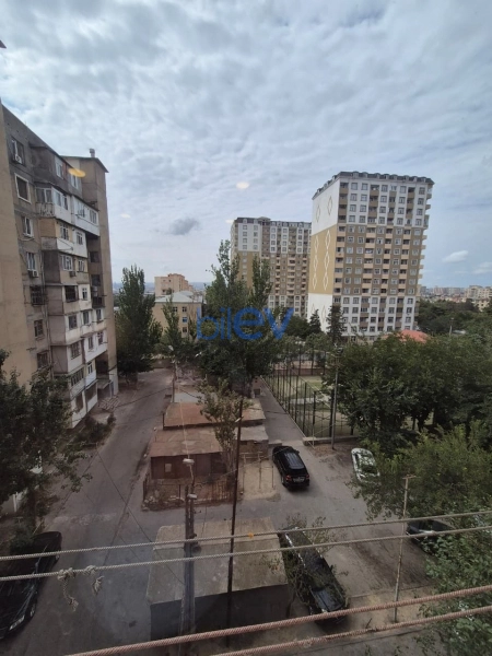 Satış 3 otaqlı Köhnə Tikili bina evi  67m², Bakı