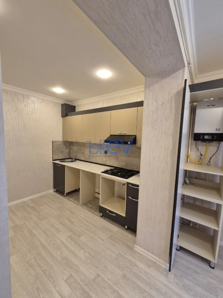 Satış 3 otaqlı Köhnə Tikili bina evi  67m², Bakı