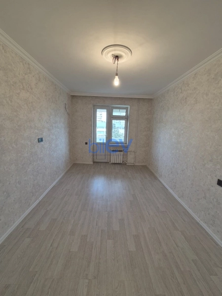 Satış 3 otaqlı Köhnə Tikili bina evi  67m², Bakı