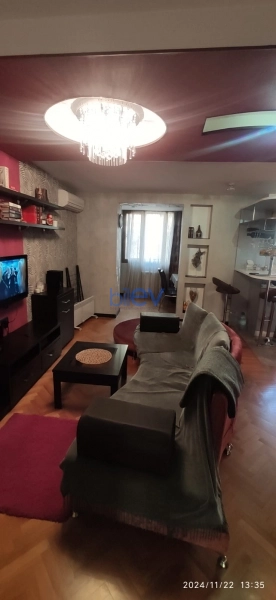 Satış 2 otaqlı Köhnə Tikili bina evi  46m², Bakı