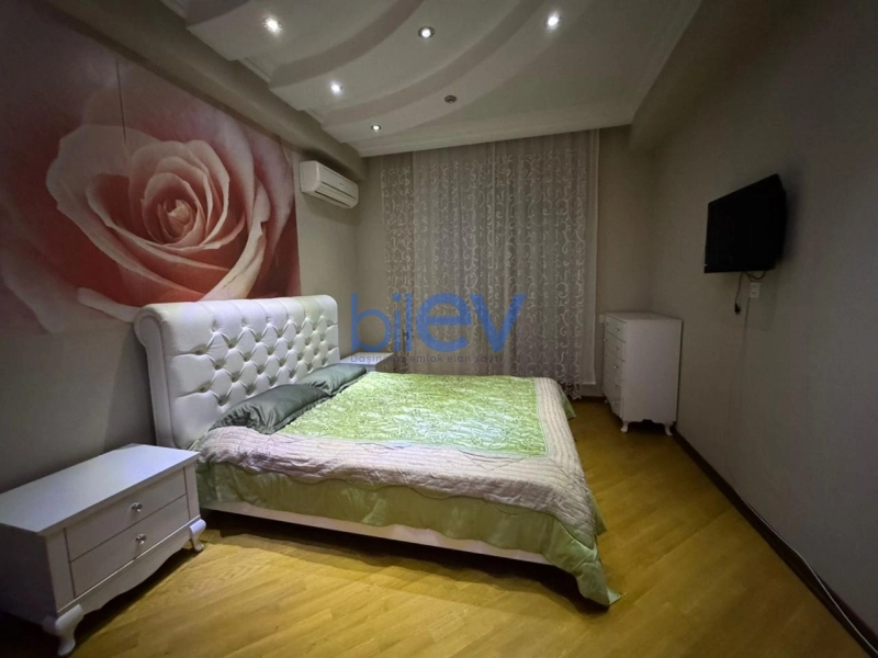 Aylıq Kirayə 3 otaqlı Yeni Tikili bina evi  137m², Bakı
