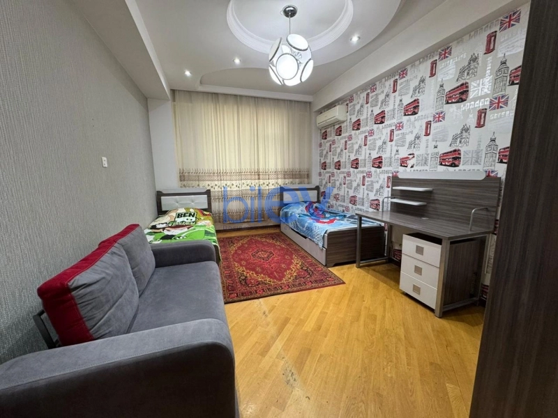 Aylıq Kirayə 3 otaqlı Yeni Tikili bina evi  137m², Bakı