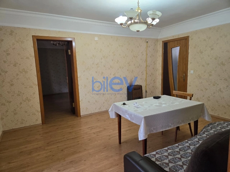 Aylıq Kirayə 3 otaqlı Köhnə Tikili bina evi  60m², Bakı