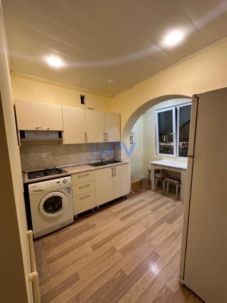 Aylıq Kirayə 3 otaqlı Köhnə Tikili bina evi  50m², Bakı