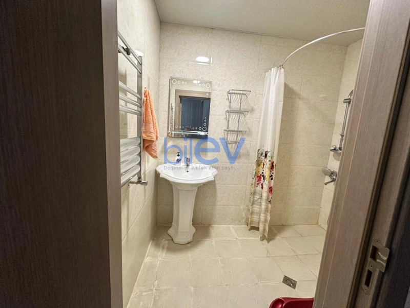 Aylıq Kirayə 2 otaqlı Yeni Tikili bina evi  88m², Bakı