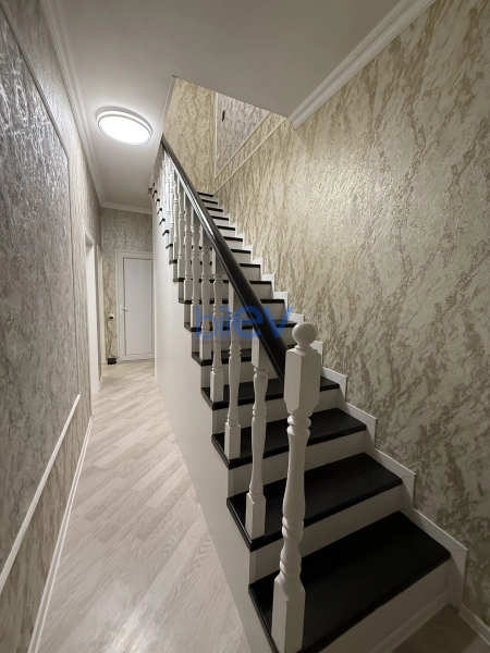 Satış 4 otaqlı Həyət evi  100m², Bakı