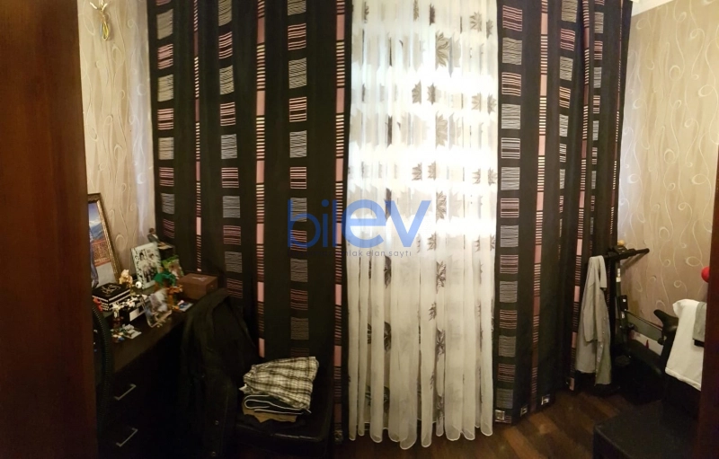 Satış 3 otaqlı Köhnə Tikili bina evi  8m², Bakı