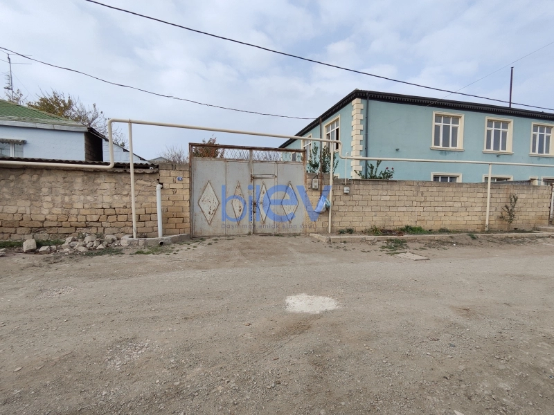 Satış 14 otaqlı Həyət evi  330m², Bakı