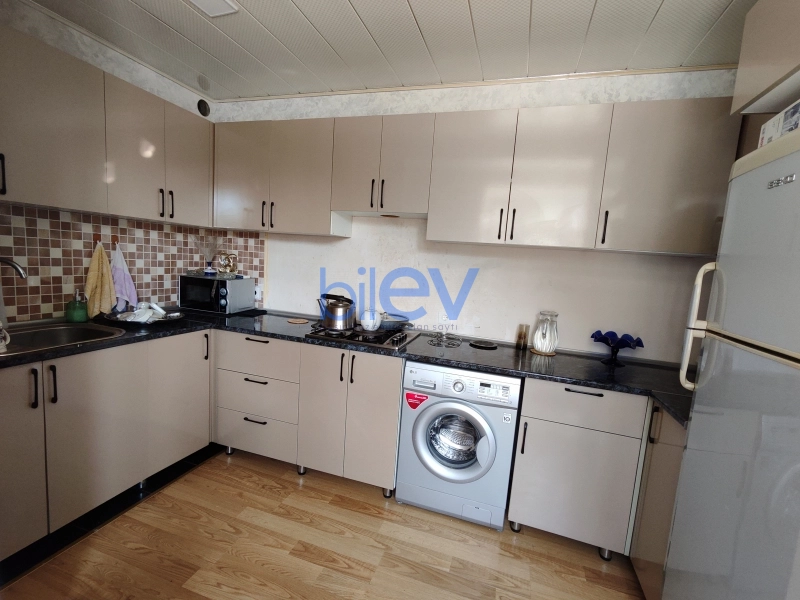 Satış 14 otaqlı Həyət evi  330m², Bakı