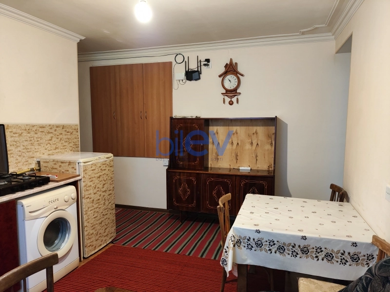 Satış 14 otaqlı Həyət evi  330m², Bakı
