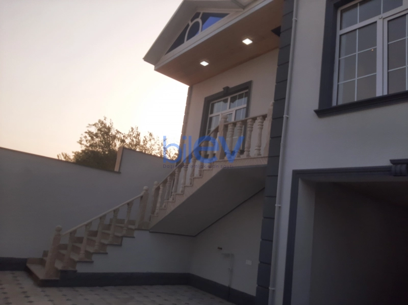 Satış 5 otaqlı Həyət evi  2m², Bakı