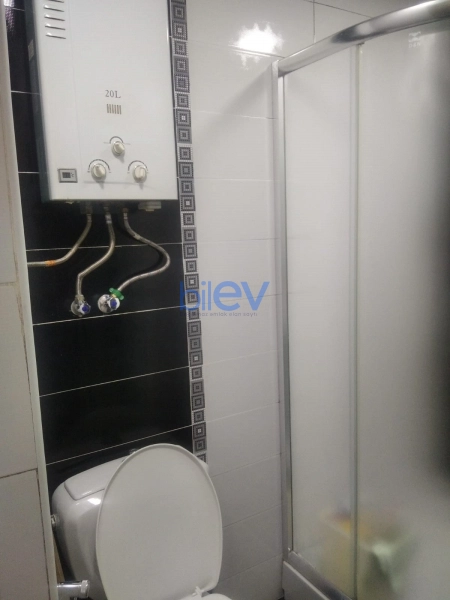 Aylıq Kirayə 3 otaqlı Köhnə Tikili bina evi  65m², Bakı