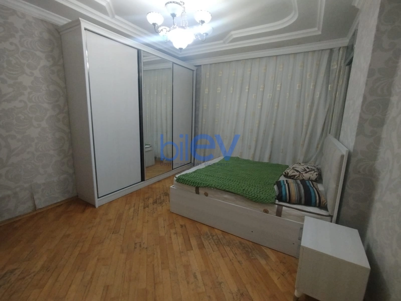 Aylıq Kirayə 3 otaqlı Yeni Tikili bina evi  120m², Bakı